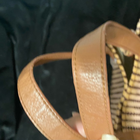 Tory Burch Shoulder Bag - Picture 15 of 16